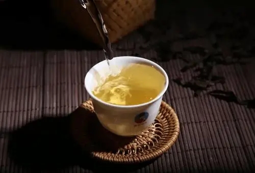 答應(yīng)我 晚飯后喝一杯普洱茶好嗎？