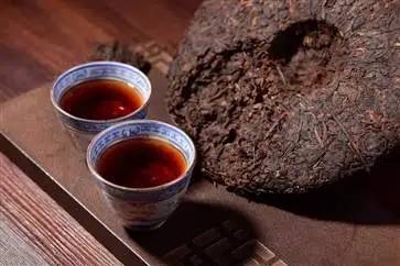 苦、澀味絕不是古樹普洱的霸氣，那也叫懂普洱茶，別逗了！