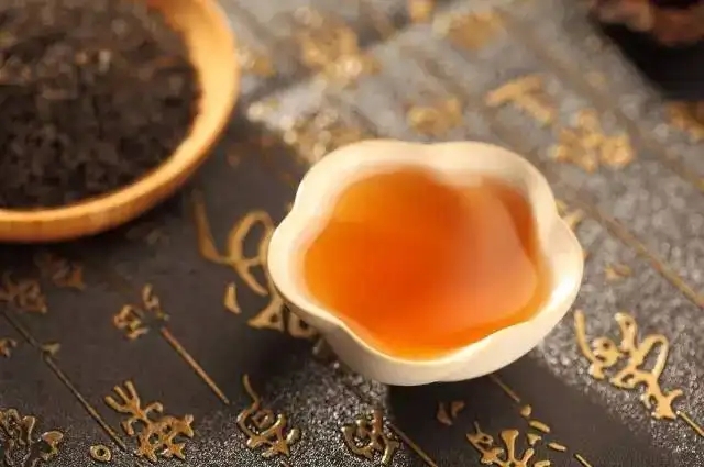 茶喝起來(lái)有點(diǎn)酸是不是變質(zhì)了？