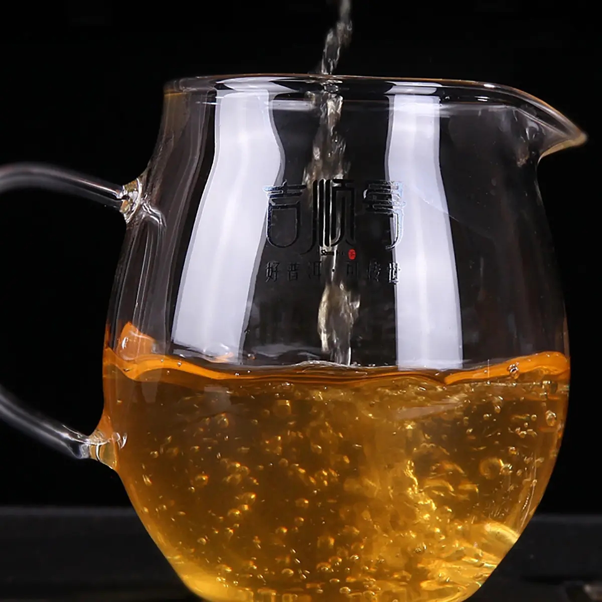 ?這個(gè)普洱有點(diǎn)甜，什么甜？冰糖甜！