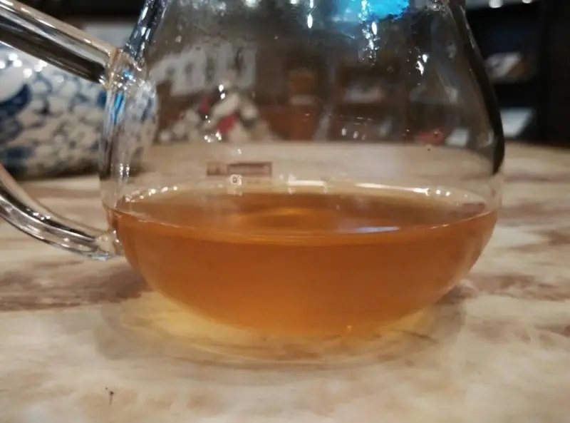 普洱茶湯冷卻后為何會變渾濁？