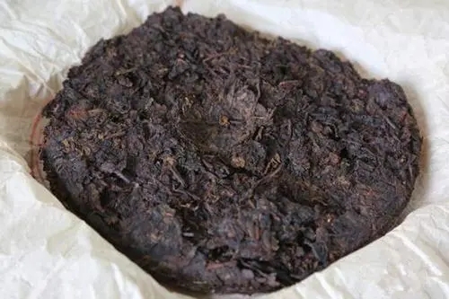 普洱熟茶茶湯中美麗的“金邊”從何而來？