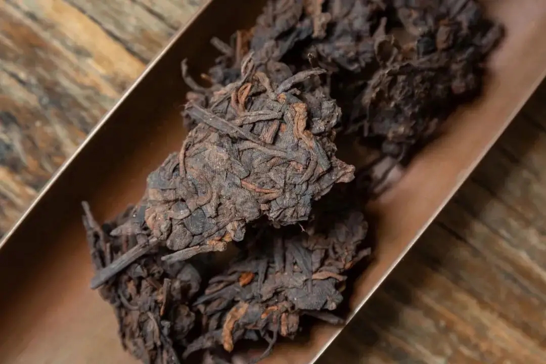 普洱熟茶可轉(zhuǎn)化多久？四個(gè)維度、四個(gè)時(shí)間段，演繹熟普”從女孩到女人”的蛻變