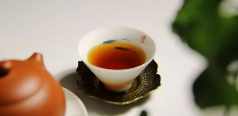 剛剛說出了古樹純料與拼配之間的秘密！