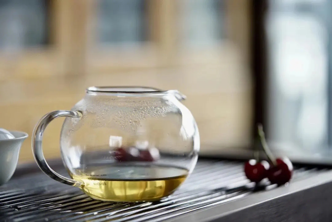 2023年老班章古樹春茶的沖泡！