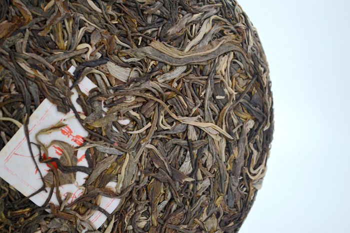 2023年老曼峨古樹(shù)春茶多少錢(qián)一公斤？